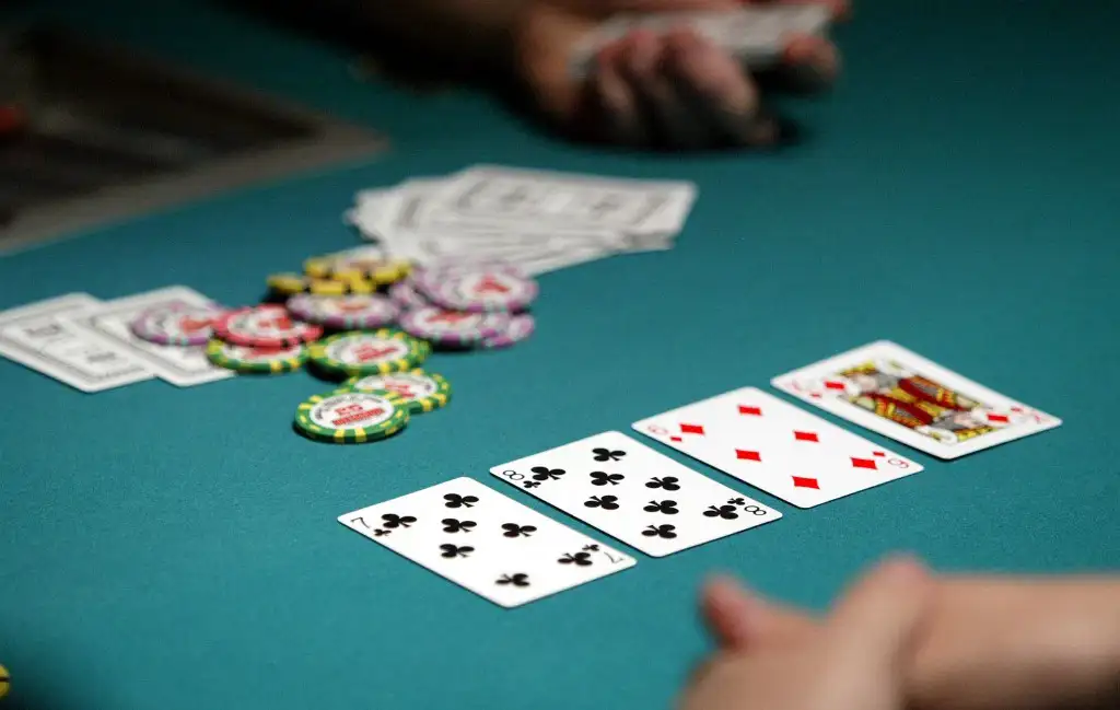 Using Poker Math to Win at Poker Tables