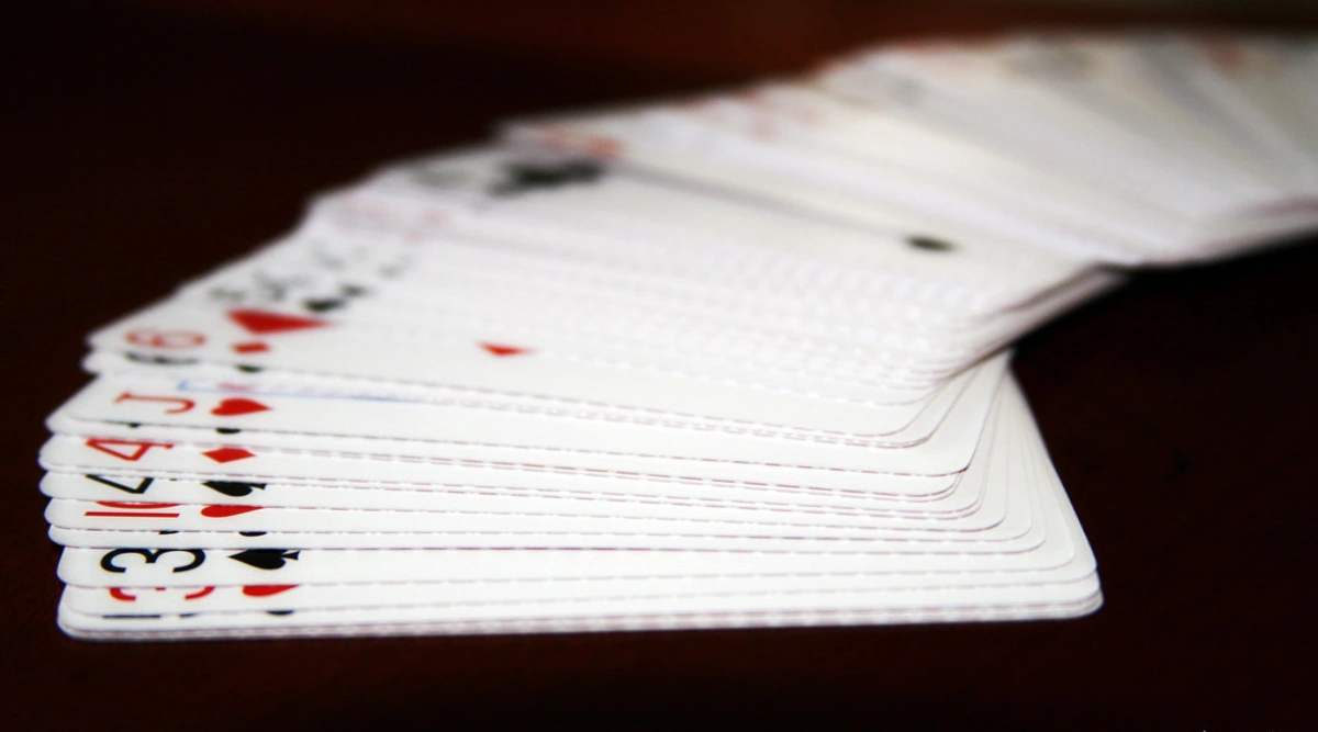 Speed Card Game: A Lightning-Fast Card Showdown